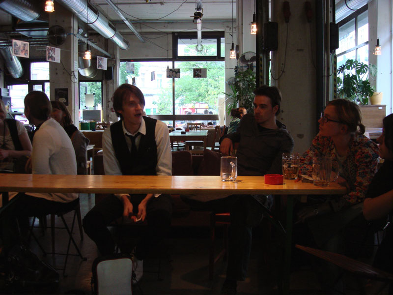 FashionblogerInnen-Treffen im werkzeugH am 9.5.08 FashionblogerInnen-Treffen im werkzeugH am 9.5.08