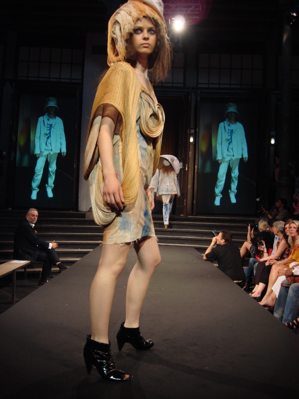 4. Jahrgang, aus: Anatomie und Bewegung 4. Jahrgang, aus: Anatomie und Bewegung