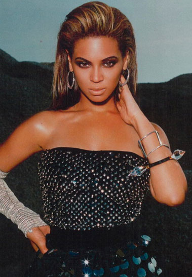 Beyonce wearing AND_i in Essence Magazine, Nov 2008
