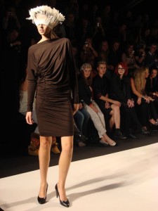 Elfenkleid: Kollektion "Federnball" Elfenkleid: Kollektion "Federnball"