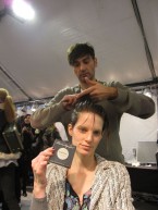 Iris Strubegger Backstage bei Karl Lagerfeld