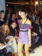 Fashionshow "Querschnitt", Modekolleg Herbsstraße, 2010, Modell von Anna Zeitlhuber