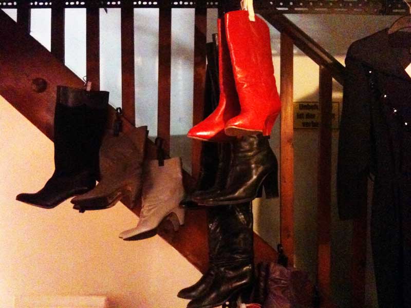 Fräulein Kleidsam im Kulturraum Neruda